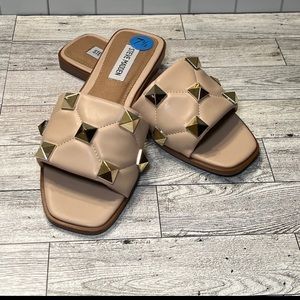 Steve Madden sandals